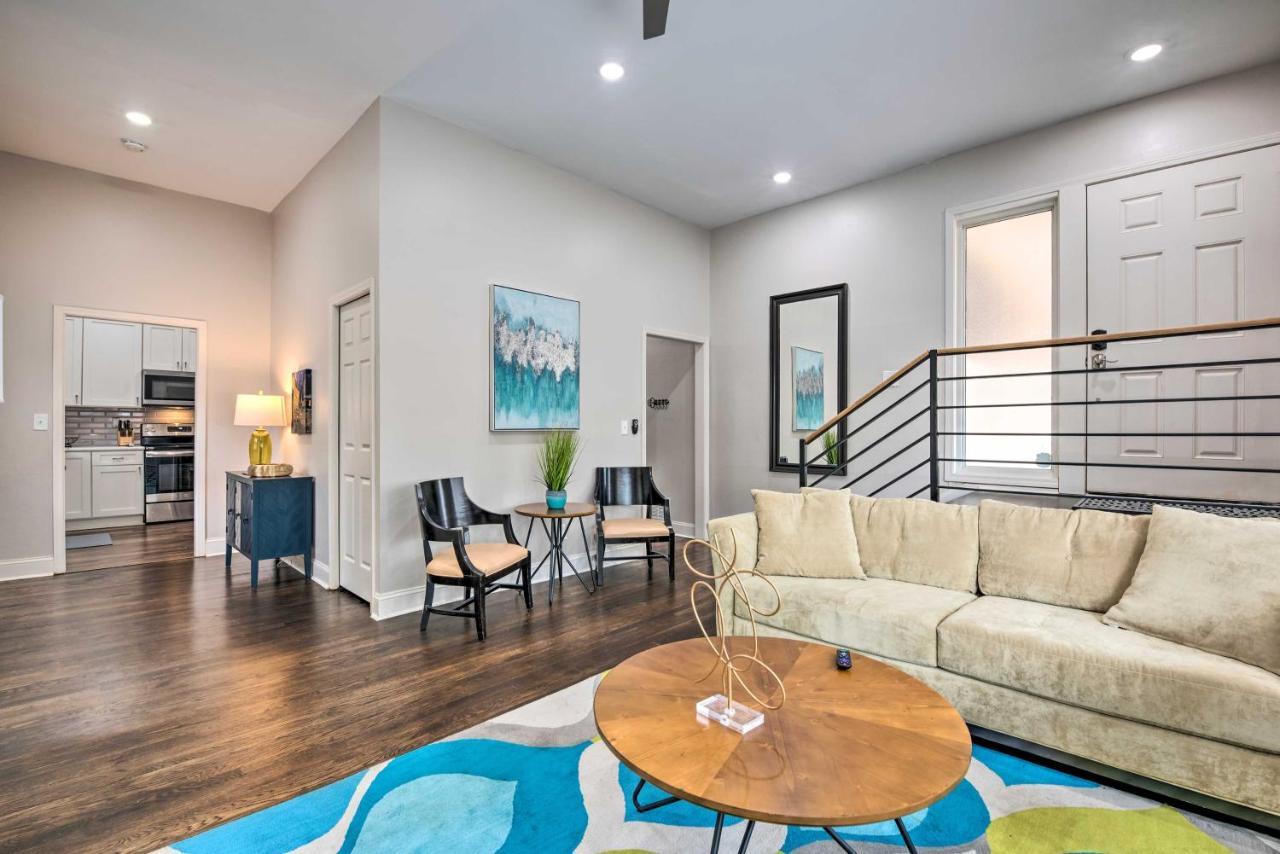 Atlanta Retreat With Deck In Greenbriar Area! ภายนอก รูปภาพ