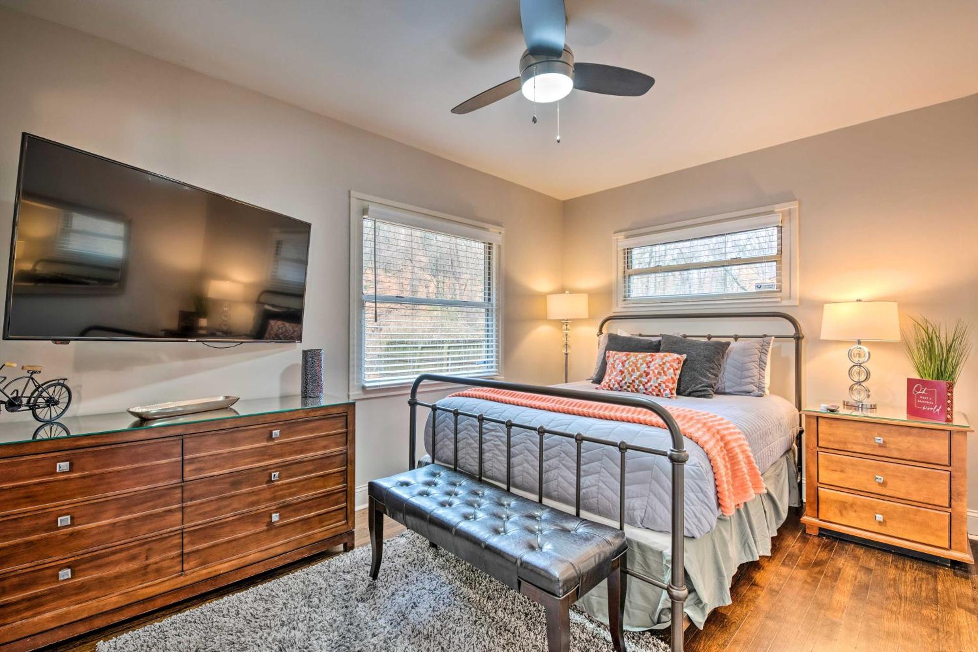Atlanta Retreat With Deck In Greenbriar Area! ภายนอก รูปภาพ
